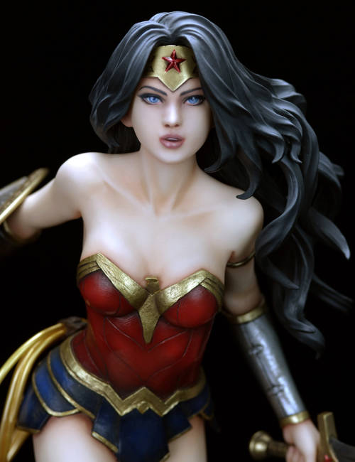 Wonder Woman statue